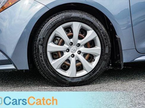 Used 2021 Toyota Corolla LE FWD image 17