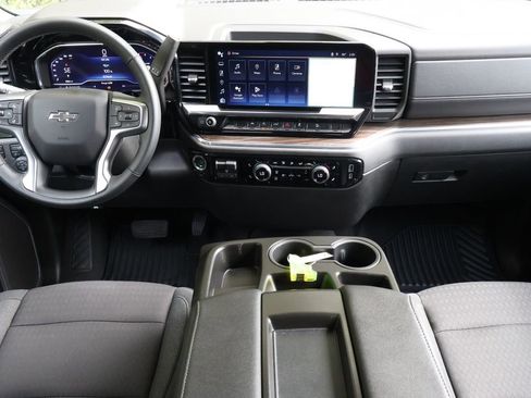 Certified 2024 Chevrolet Silverado 1500 RST w/ Z71 Off-Road Package image 15