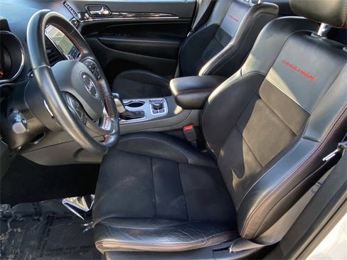 Used 2021 Jeep Grand Cherokee Trailhawk image 6