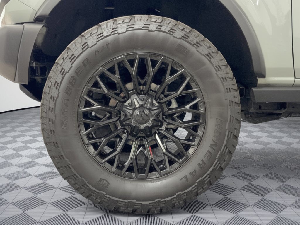 Used 2024 Ford Bronco Black Diamond AWD/4WD image 13