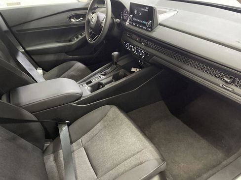 Used 2025 Honda Accord SE image 24