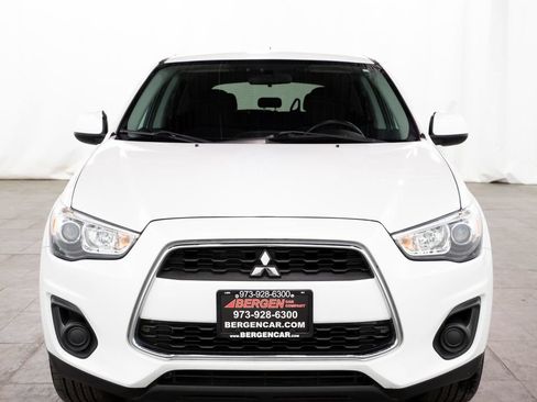 Used 2015 Mitsubishi Outlander Sport ES AWD/4WD image 2