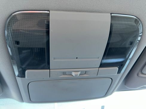 Used 2011 Subaru Legacy 2.5i image 17