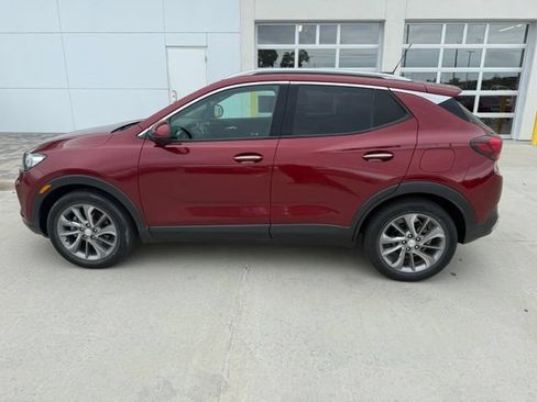 Used 2022 Buick Encore GX Essence w/ Advanced Technology Package FWD image 6