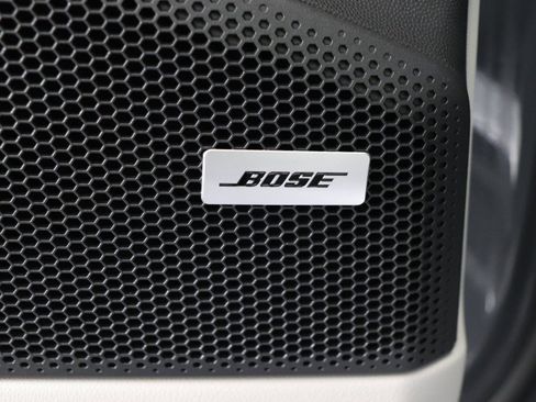 Used 2025 Porsche Macan Electric image 26