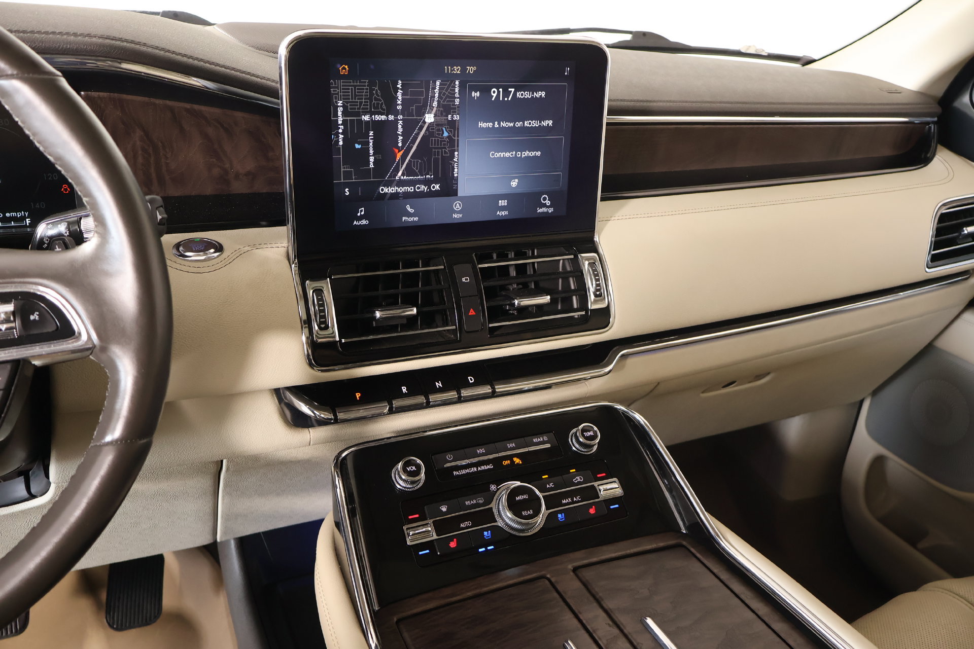 Used 2020 Lincoln Navigator Reserve w/ Equipment Group 208A Reserve AWD/4WD image 5