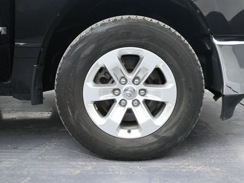 Used 2024 RAM 1500 Laramie AWD/4WD image 36