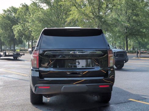 Used 2021 Chevrolet Tahoe Z71 w/ Z71 Signature Package AWD/4WD image 4