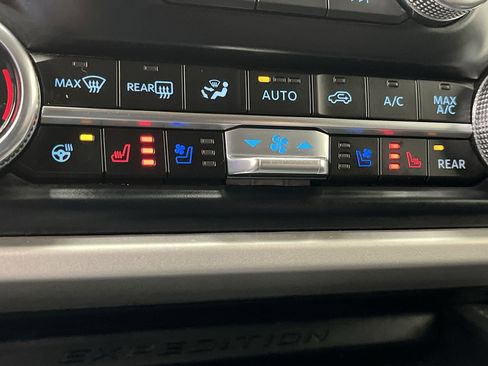 Certified 2024 Ford Expedition Max XLT image 26