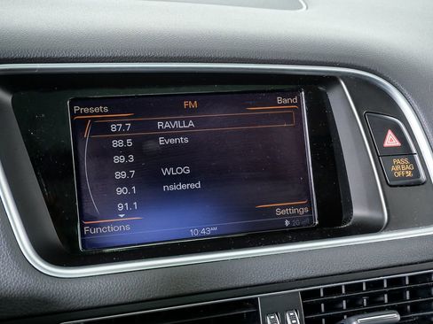 Used 2016 Audi Q5 2.0T Premium Plus w/ Technology Package image 15