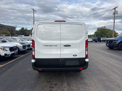 New 2026 Ford Transit 250 Low Roof RWD image 31