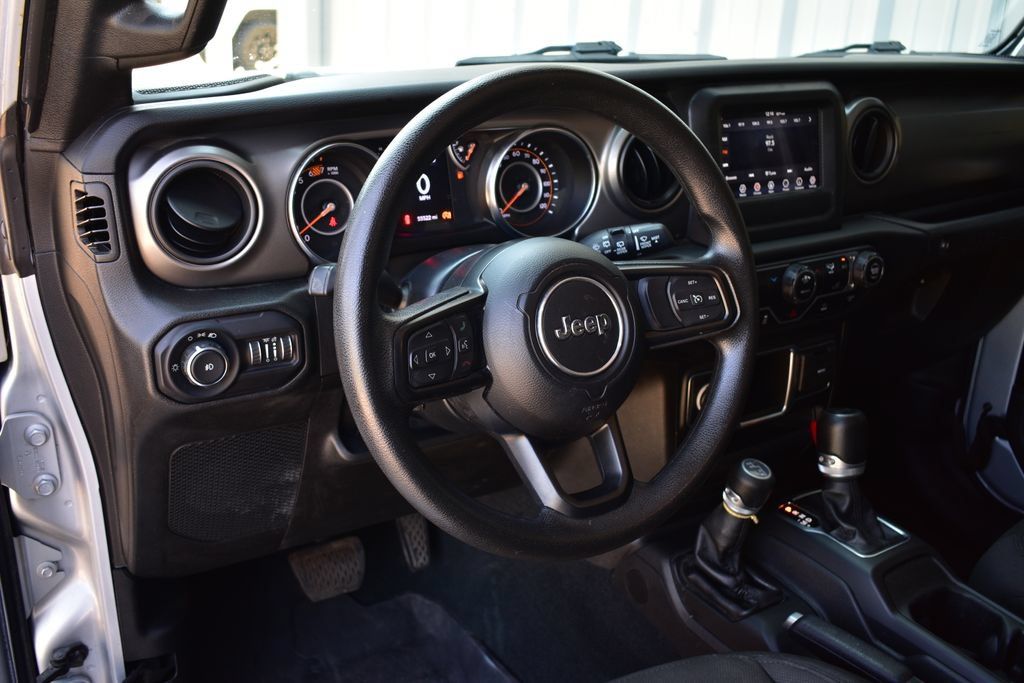 Used 2022 Jeep Wrangler Sport AWD/4WD image 40
