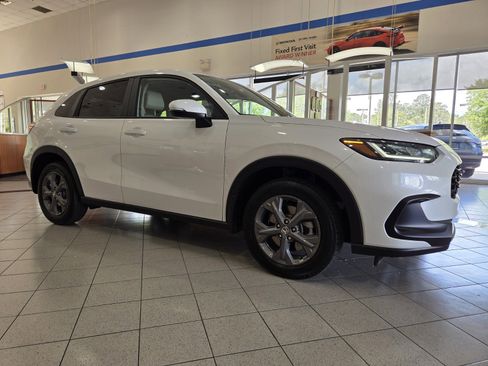 New 2026 Honda HR-V LX image 3