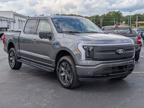 New 2025 Ford F150 Lightning Flash image 2