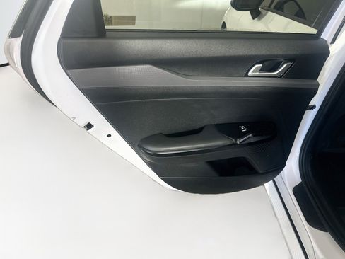 Used 2021 Kia K5 LXS AWD/4WD image 26