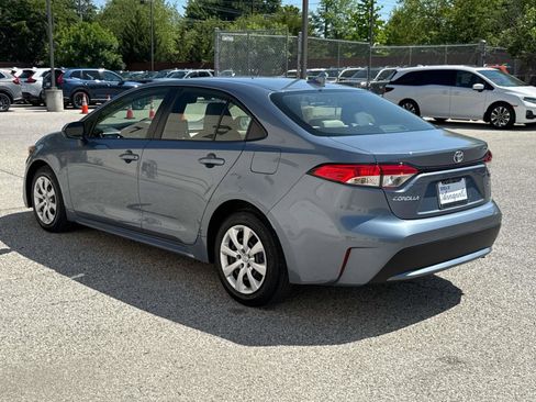 Used 2022 Toyota Corolla LE FWD image 21