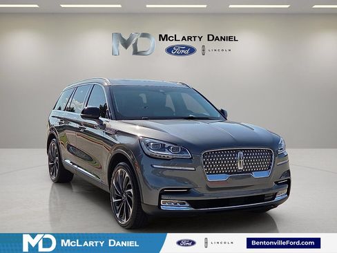 Certified 2023 Lincoln Aviator Reserve w/ Equipment Group 201A AWD/4WD image 1