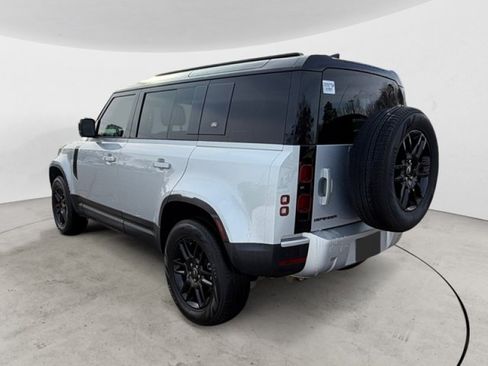 Certified 2024 Land Rover Defender 110 S AWD/4WD image 6