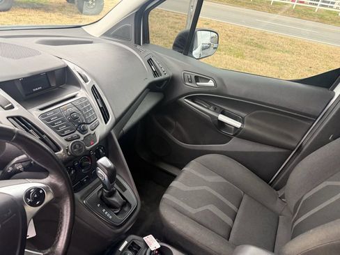 Used 2016 Ford Transit Connect XLT image 12