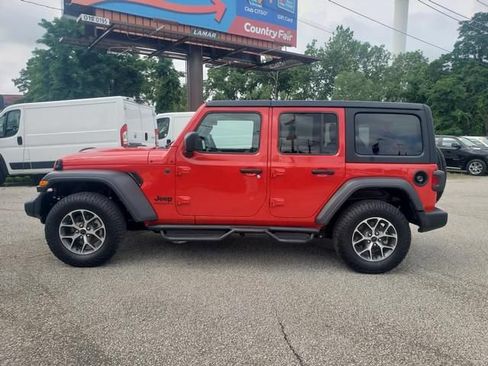 Used 2024 Jeep Wrangler Unlimited Sport AWD/4WD image 7