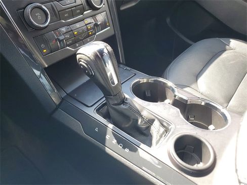 Used 2018 Ford Explorer XLT w/ Equipment Group 202A image 29