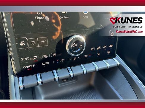 New 2026 GMC Terrain AT4 w/ Convenience Package III image 32