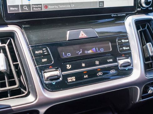 Certified 2023 Kia Sorento EX FWD image 21