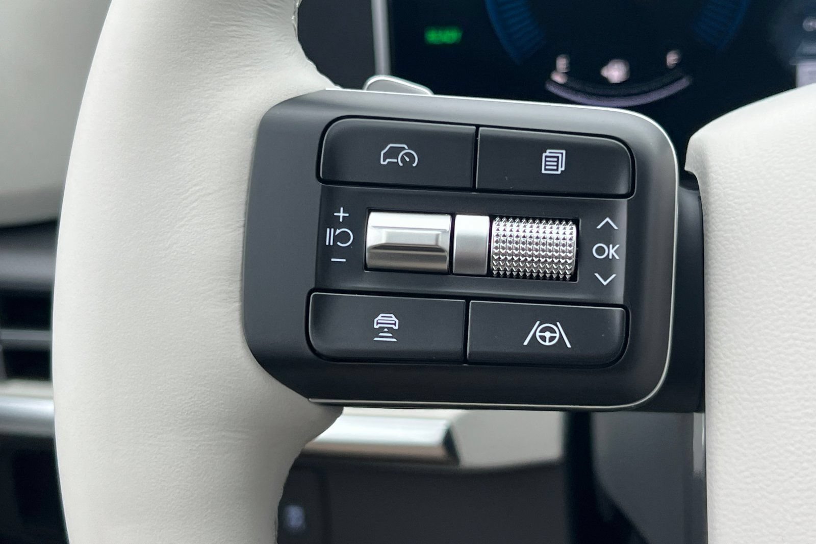 Certified 2026 Hyundai Santa Fe SEL AWD/4WD image 33