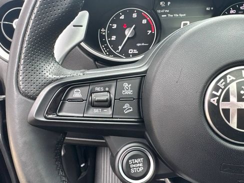 Used 2023 Alfa Romeo Stelvio Veloce AWD/4WD image 36