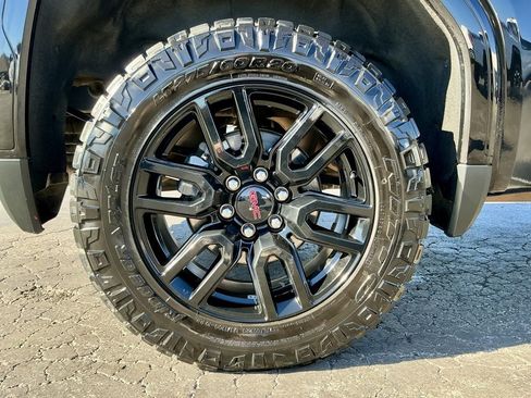 Used 2024 GMC Sierra 1500 Elevation w/ Elevation Premium Package image 21