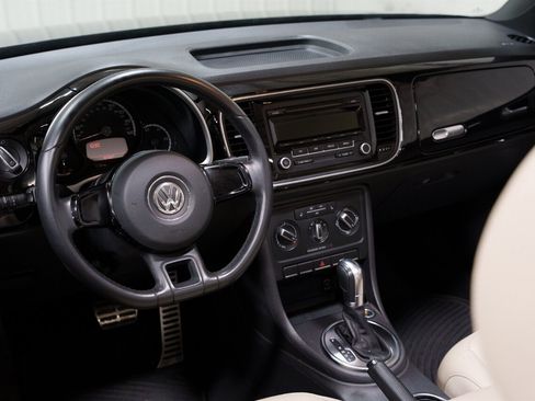 Used 2013 Volkswagen Beetle 2.5 image 20