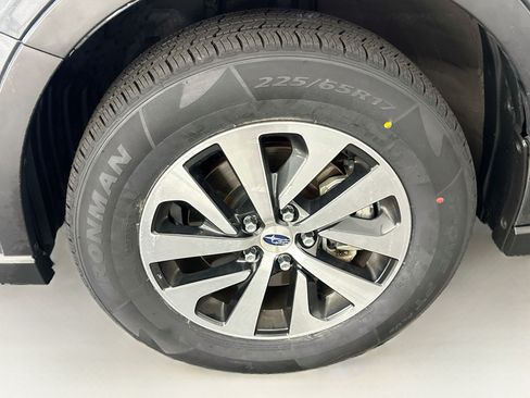 Used 2022 Subaru Outback Premium AWD/4WD image 11