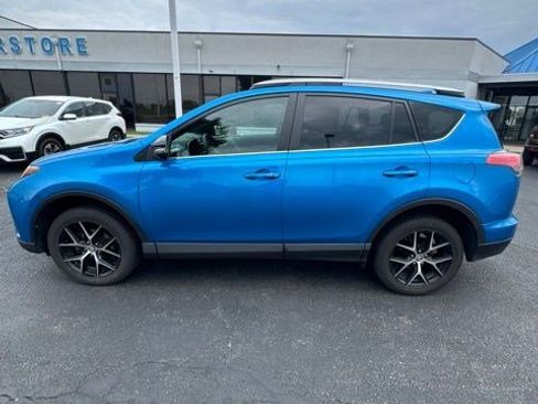 Used 2017 Toyota RAV4 SE w/ Power Special Value Package AWD/4WD image 8