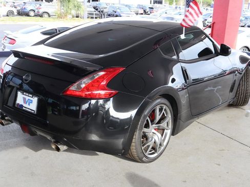 Used 2017 Nissan 370Z Coupe image 5