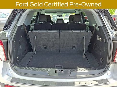 Certified 2022 Ford Explorer XLT w/ Equipment Group 202A AWD/4WD image 39