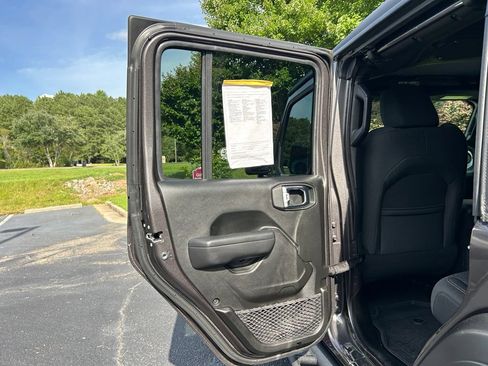 Used 2025 Jeep Wrangler Unlimited Sport AWD/4WD image 58