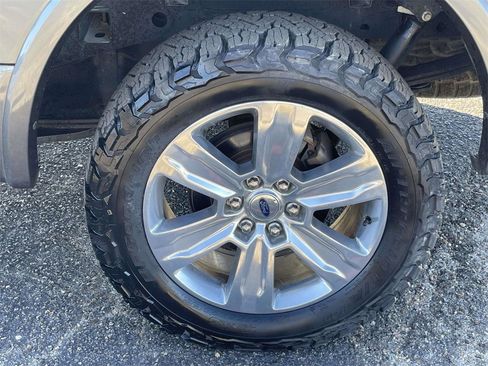 Used 2020 Ford F150 Platinum w/ Equipment Group 701A Luxury image 9