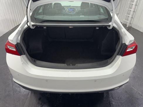 Used 2024 Chevrolet Malibu LT FWD image 33