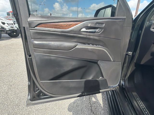 Used 2021 Cadillac Escalade Sport Platinum AWD/4WD image 10