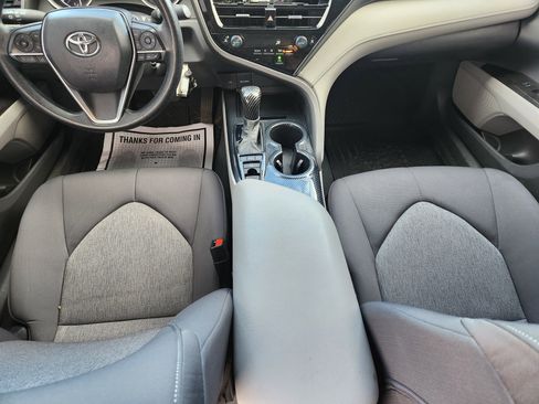 Used 2022 Toyota Camry LE image 22