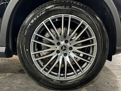 New 2026 Mercedes-Benz GLC 300 4MATIC image 9