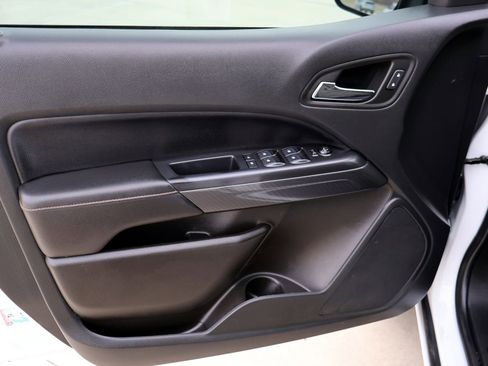 Used 2022 GMC Canyon AT4 w/ Trailering Package image 21