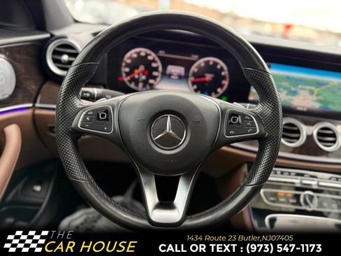 Used 2018 Mercedes-Benz E 300 4MATIC image 30