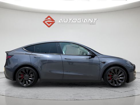 Used 2023 Tesla Model Y Performance AWD/4WD image 11