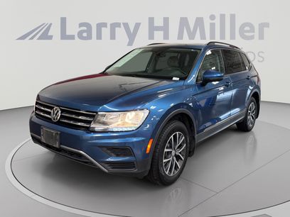 Used 2020 Volkswagen Tiguan SE w/ Panoramic Sunroof Package