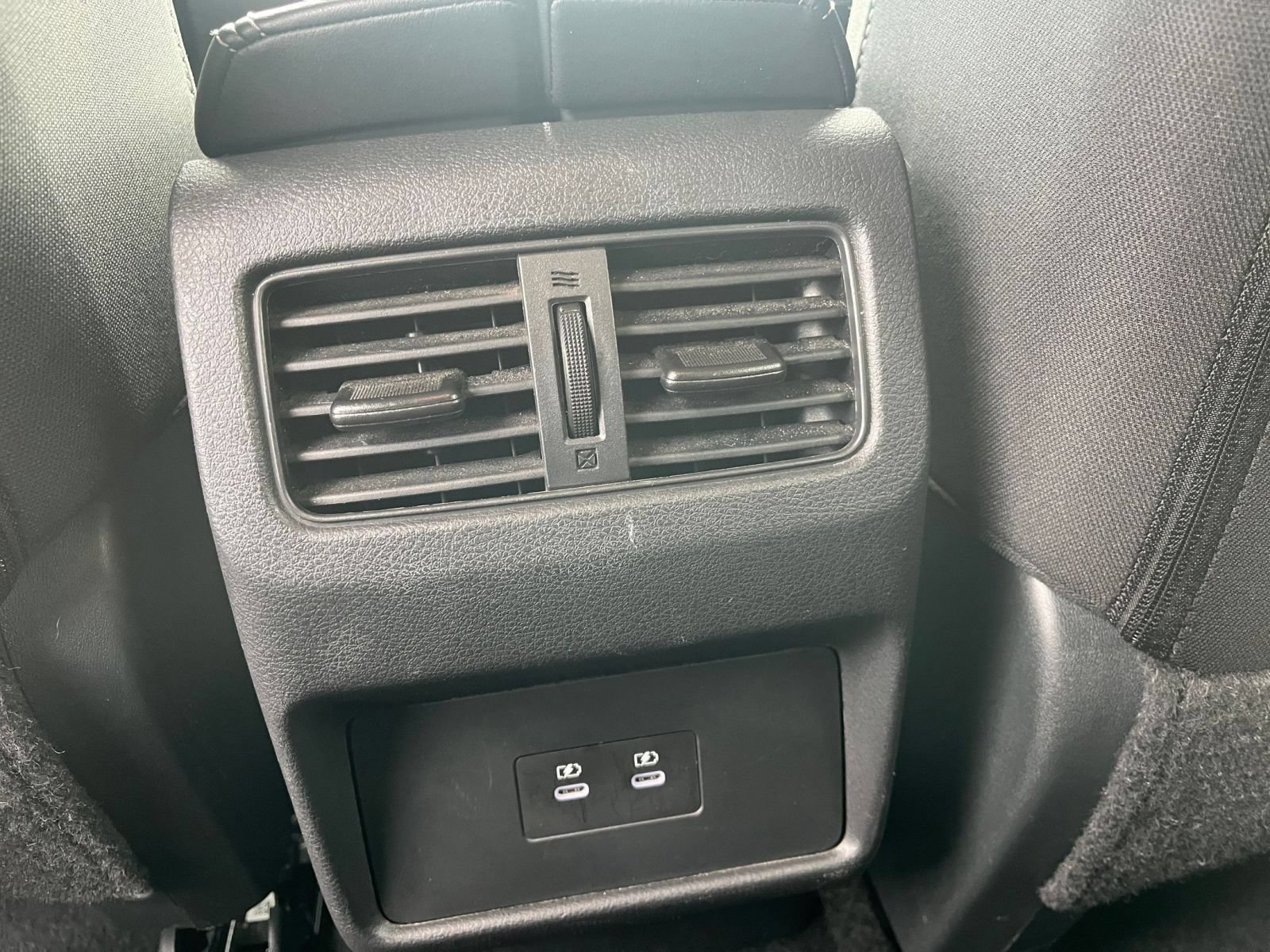 Used 2025 Nissan Rogue SV FWD image 24