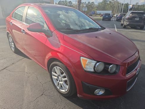 Used 2015 Chevrolet Sonic LT w/ Wheels and Fog Lamp Package image 8
