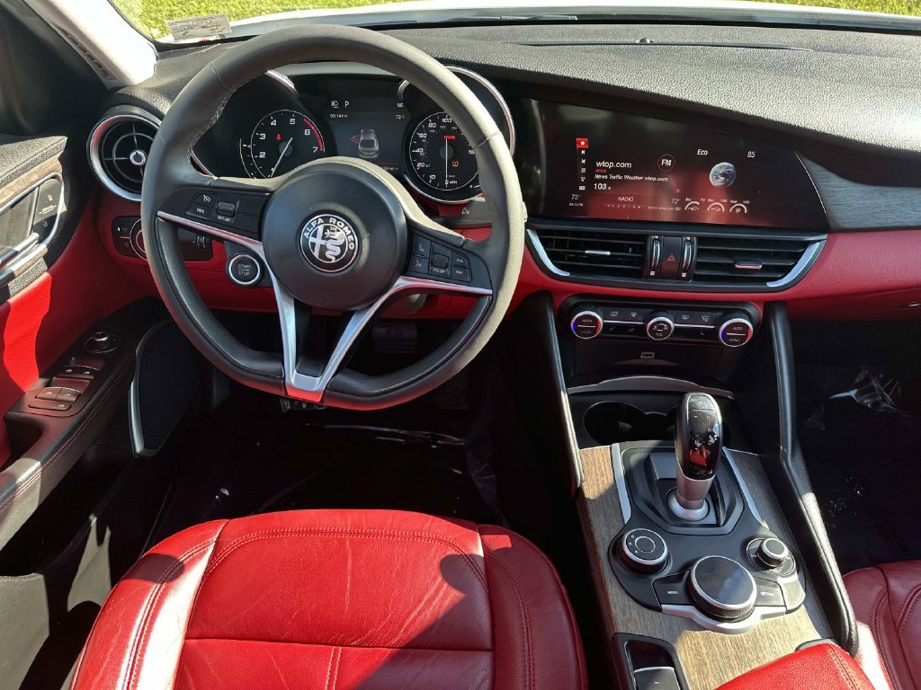 Used 2018 Alfa Romeo Giulia Ti AWD/4WD image 21