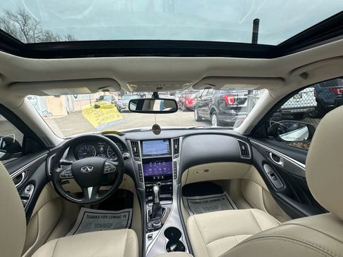 Used 2015 INFINITI Q50 Premium w/ Navigation Package image 23