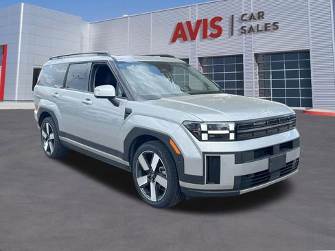 Used 2025 Hyundai Santa Fe Limited image 3